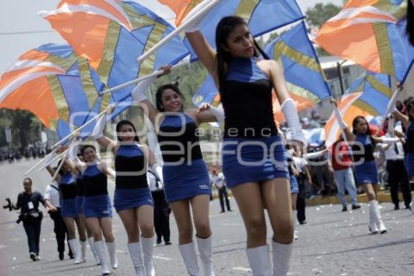 DESFILE 5 DE MAYO