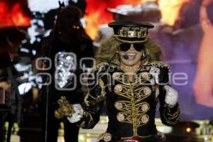 GLORIA TREVI . FERIA DE PUEBLA
