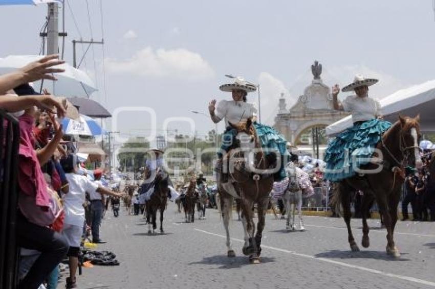 DESFILE 5 DE MAYO