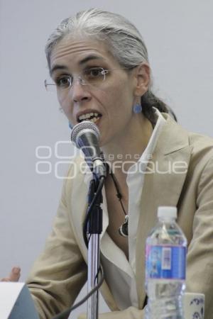 PAMELA SAN MARTÍN .  INE