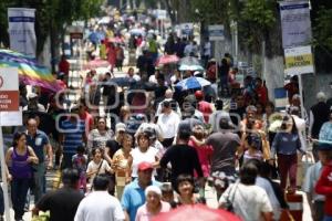 PANTEÓN . DÍA DE LAS MADRES