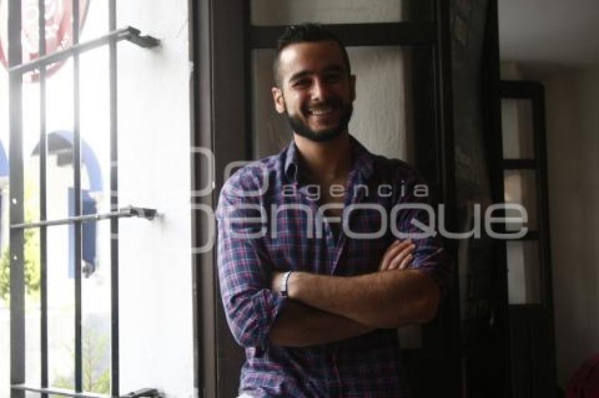 ESPECTÁCULOS . OSCAR TUFIC