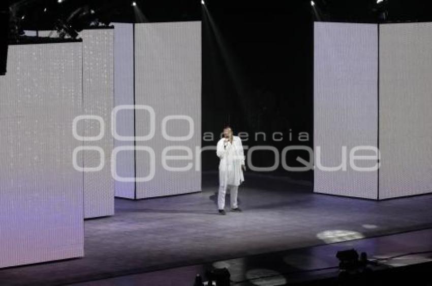 CONCIERTO . MIGUEL BOSÉ