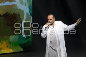 CONCIERTO . MIGUEL BOSÉ