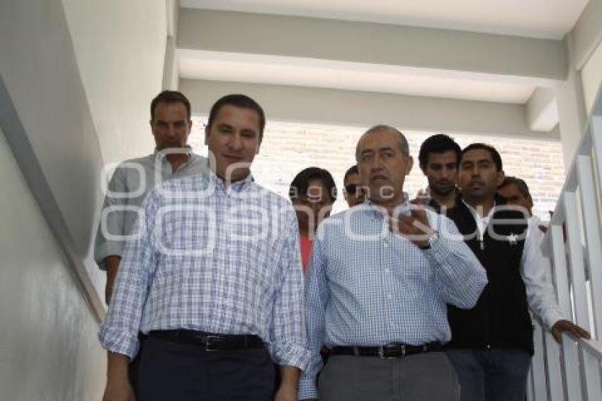 INAUGURACIÓN AULAS . TEXMELUCAN