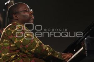 FESTIVAL 5 DE MAYO . CYRUS CHESTNUT JAZZ