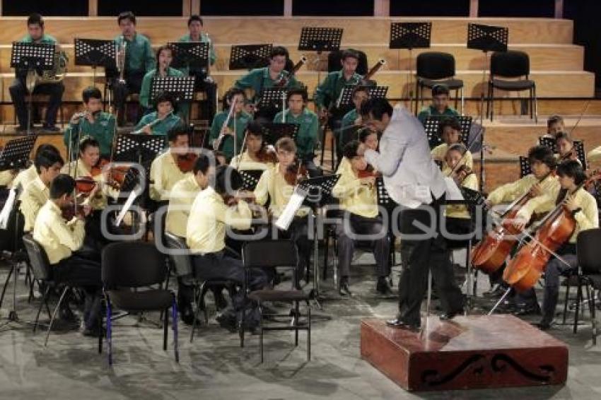 ORQUESTA ESPERANZA AZTECA . FIP