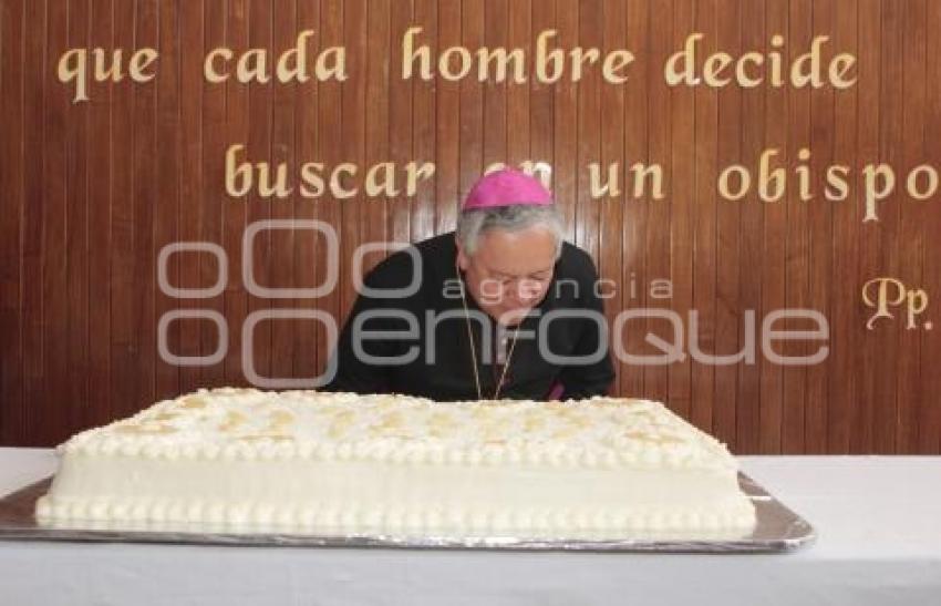 CUMPLEAÑOS MONSEÑOR VÍCTOR SÁNCHEZ