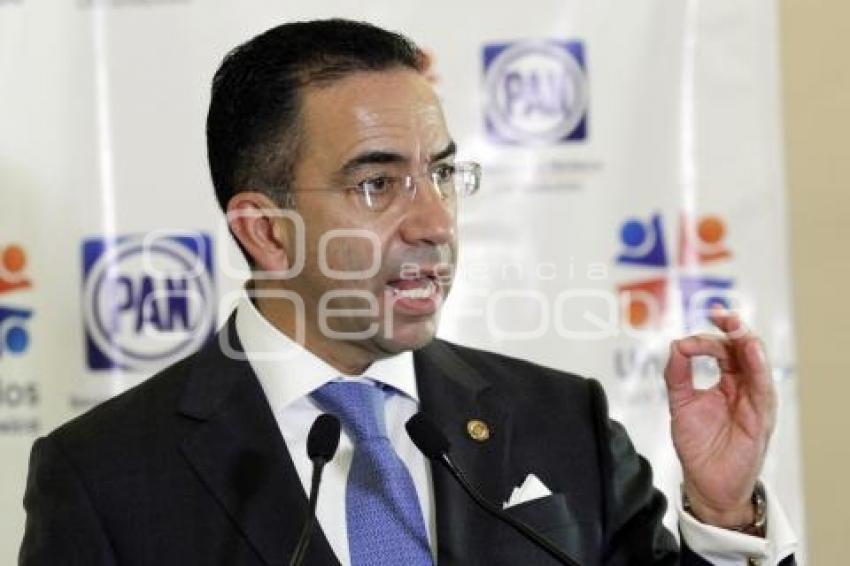 JAVIER LOZANO ALARCÓN