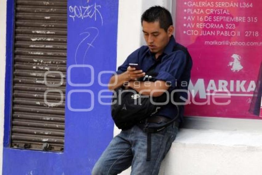 TECNOLOGÍA . CELULAR