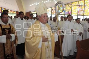 CUMPLEAÑOS MONSEÑOR VÍCTOR SÁNCHEZ