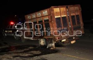 CAMIONETA ABANDONADA . TEXMELUCAN