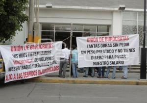 MANIFESTACIÓN EX BUROCRATAS EN FINANZAS