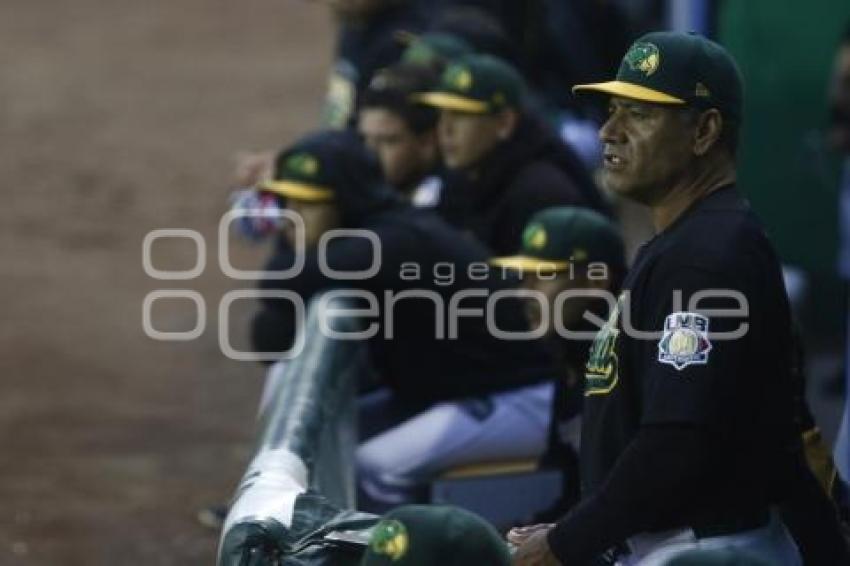 BÉISBOL . PERICOS VS PIRATAS DE CAMPECHE