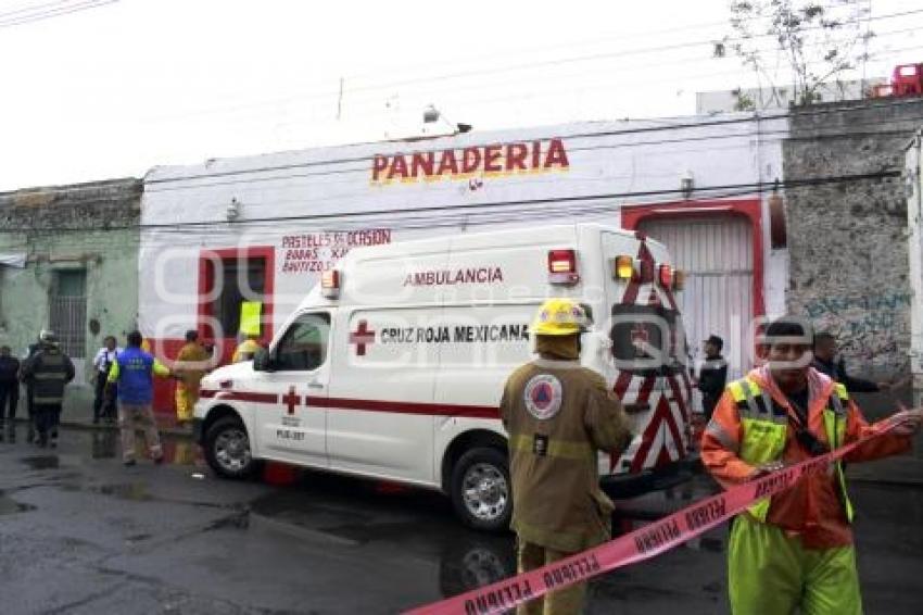 DERRUMBE TECHO POR LLUVIA