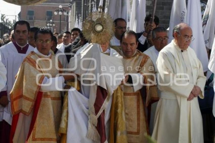 RELIGIÓN . CORPUS CHRISTI