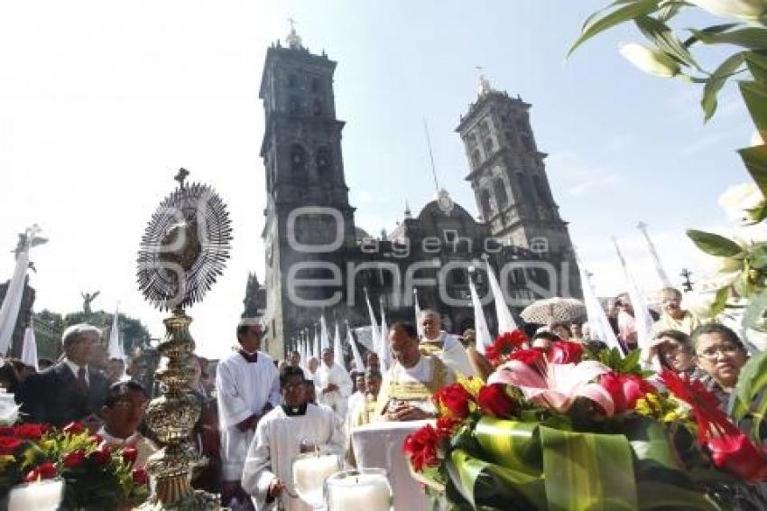 RELIGIÓN . CORPUS CHRISTI