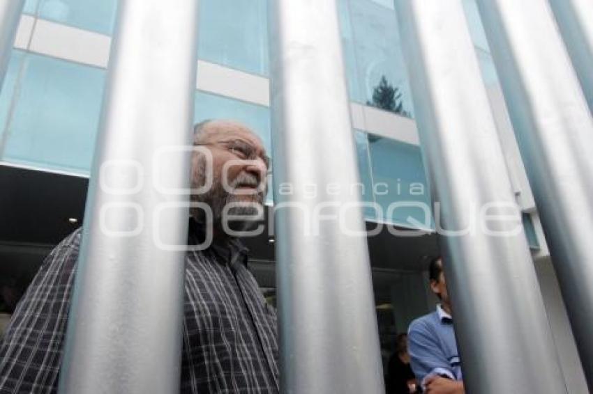 PGJ . PADRE DE DETENIDO POR ATAQUE INE