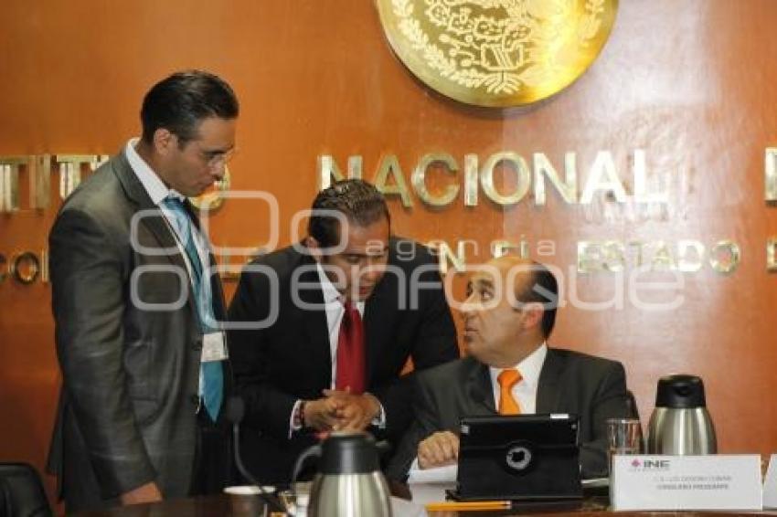 ELECCIONES 2015 . SESIÓN PERMANENTE INE