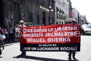 MANIFESTACIÓN MAESTROS . MIGUEL GUERRA