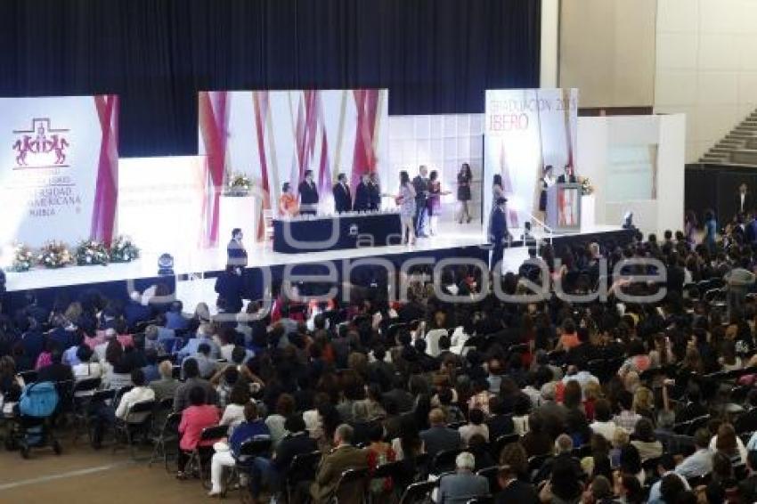 IBERO . GRADUACIÓN