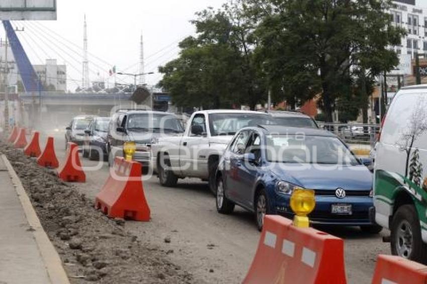 PAVIMENTACIÓN . TRÁFICO