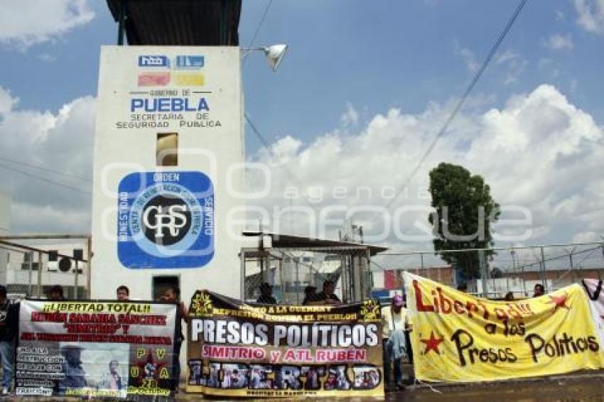 VISITA PRESOS POLÍTICOS . PUEBLA LIBRE