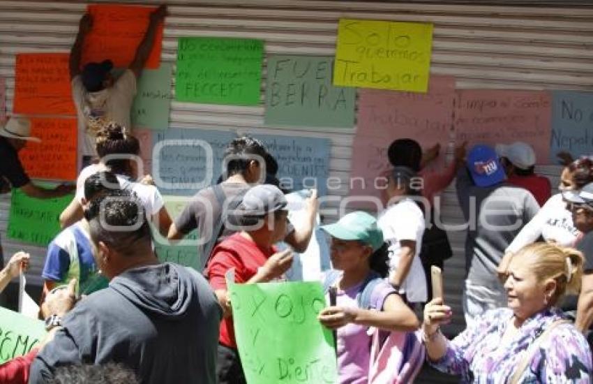 MANIFESTACIÓN COMERCIANTES . TEXMELUCAN