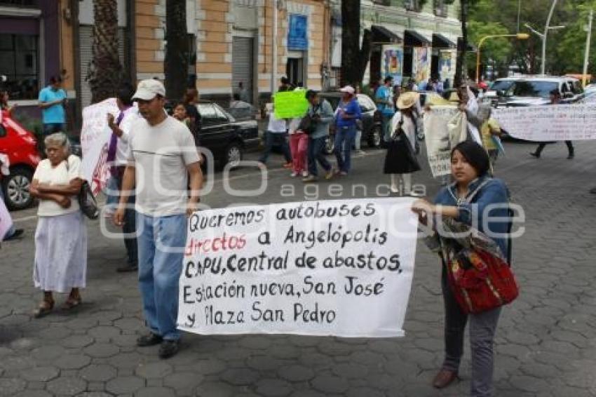 MANIFESTACIÓN CONTRA METROBUS