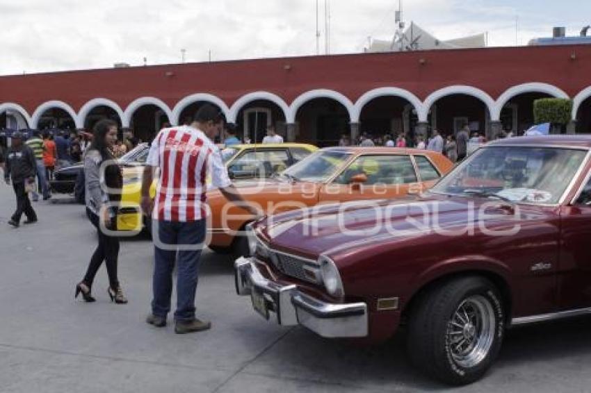 CHOLULA . AUTOS ANTIGUOS