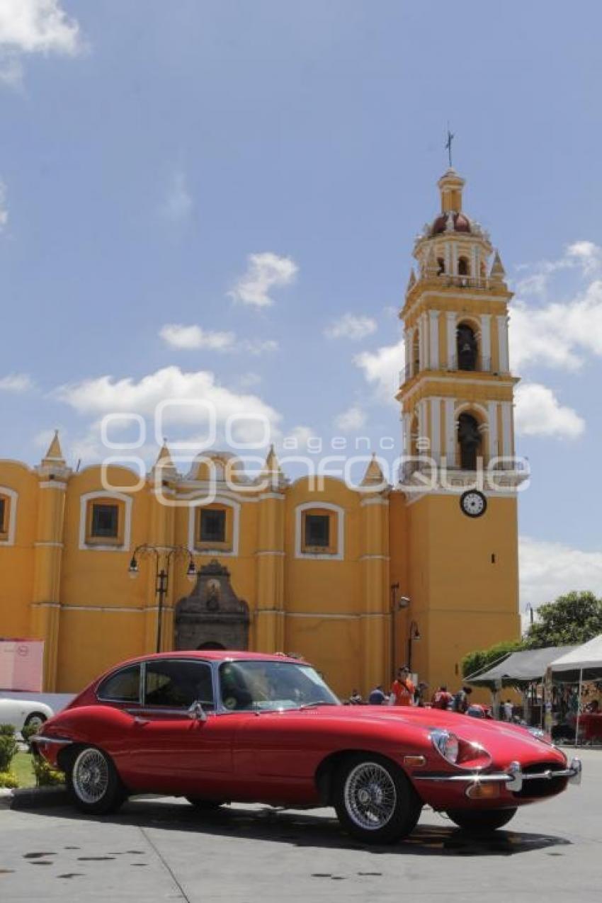 CHOLULA . AUTOS ANTIGUOS