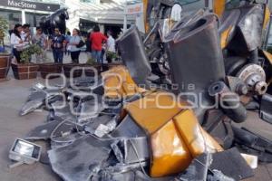 EXHIBEN TRANSFORMER EN EL TRIÁNGULO