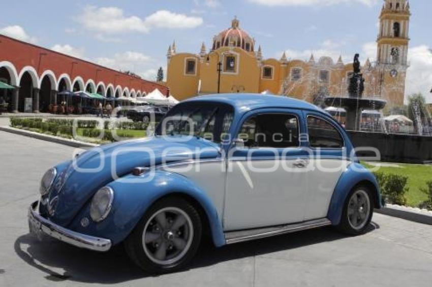 CHOLULA . AUTOS ANTIGUOS