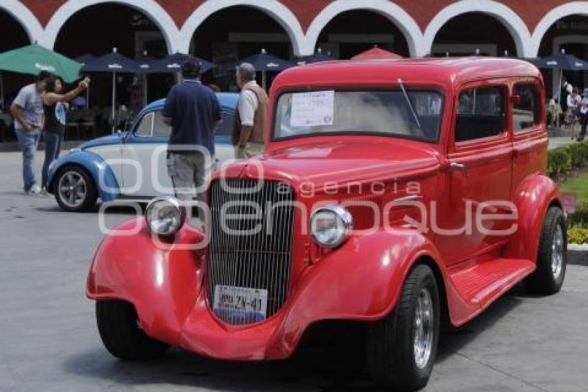 CHOLULA . AUTOS ANTIGUOS