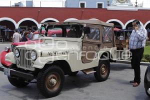 CHOLULA . AUTOS ANTIGUOS