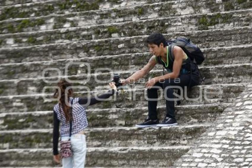 TURISMO . PIRÁMIDE DE CHOLULA