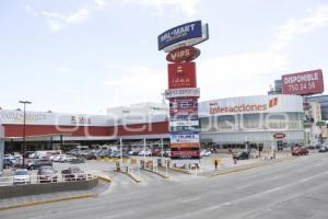 AGENCIAS DE AUTOS Y CENTROS COMERCIALES