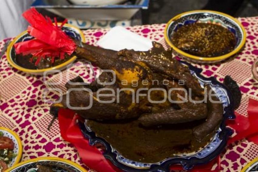 CONCURSO DE MOLE POBLANO