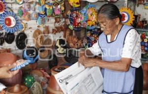 VENTA DE ARTESANÍAS . ACATLÁN DE OSORIO