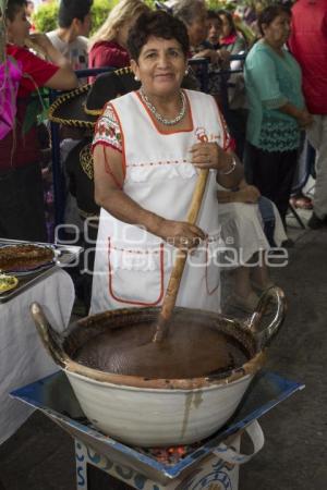 CONCURSO DE MOLE POBLANO