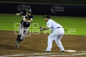 BÉISBOL . PERICOS VS SULTANES