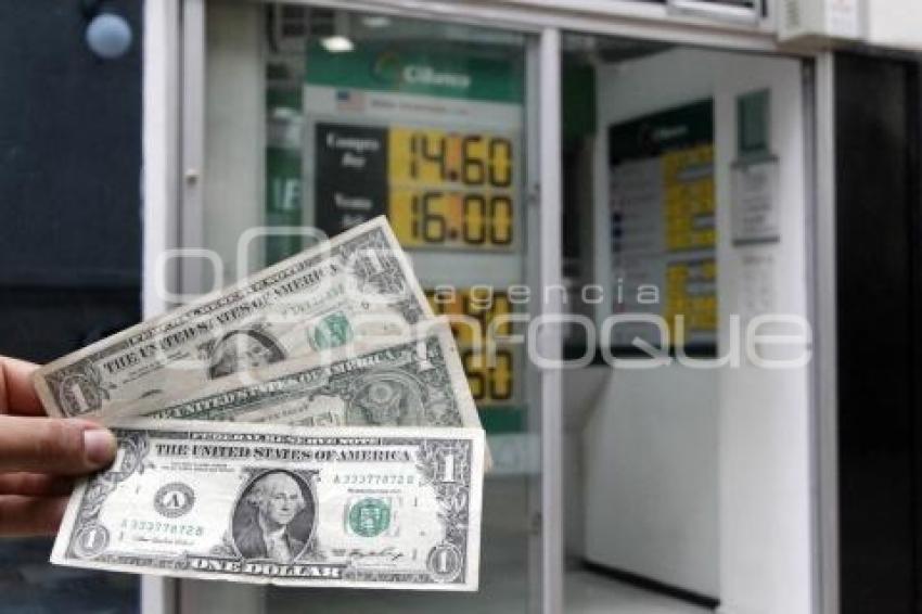 DOLAR