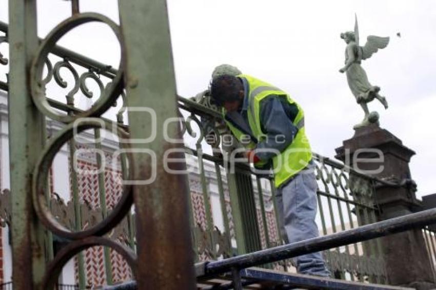 RESTAURACIÓN REJAS CATEDRAL