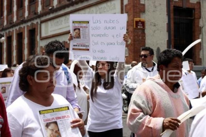 MARCHA DEL SILENCIO . DESAPARECIDOS