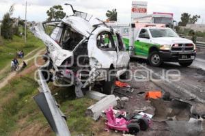 NOTA ROJA . ACCIDENTE EN AUTOPISTA