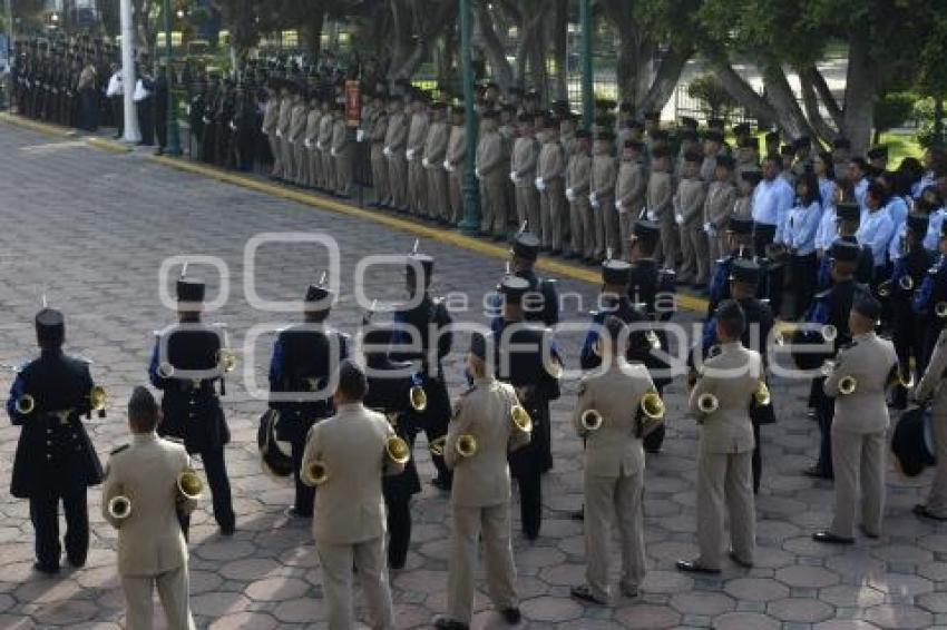 CEREMONIA CÍVICA . CHOLULA