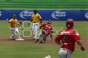 BÉISBOL . PERICOS VS PIRATAS DE CAMPECHE
