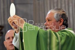 MISA DOMINICAL . CATEDRAL