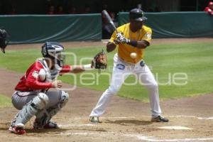 BÉISBOL . PERICOS VS PIRATAS DE CAMPECHE