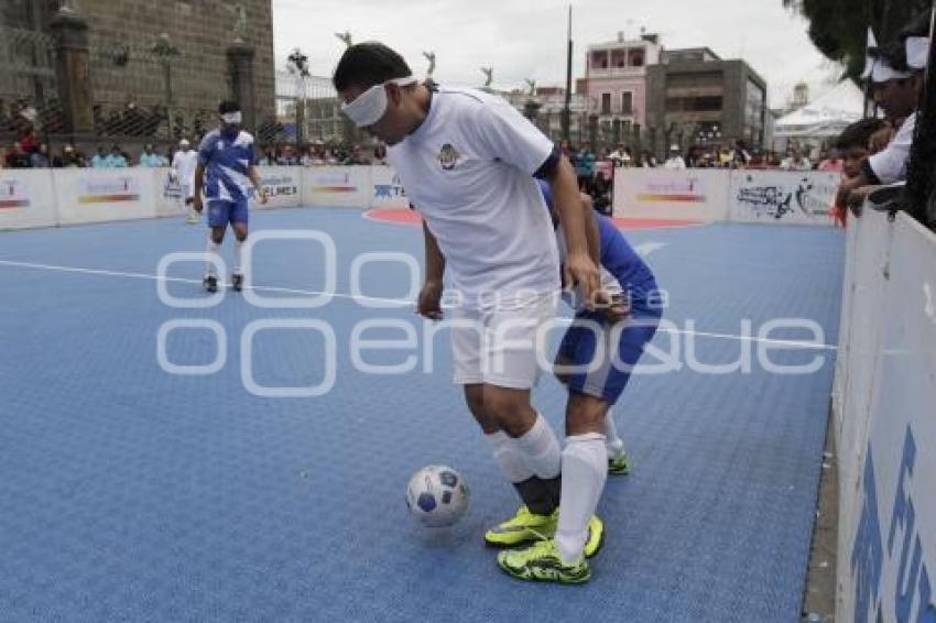 FUTBOL PARA CIEGOS . EXHIBICIÓN